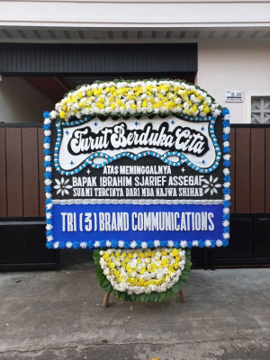 Papan Bunga Duka di Pangkalan Jati